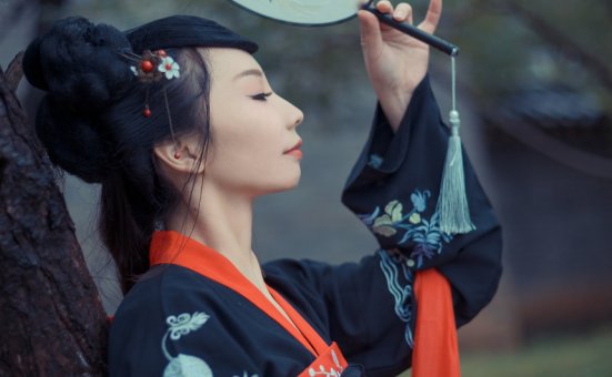 [YITUYU]艺图语 2021.08.24 海棠轻语烟脂透 唱小游 [38P-168MB]