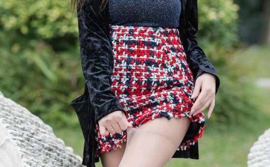 [IESS异思趣向] 2019.02.17 丝享家425：小羽 花丛中的小羽 [82P]