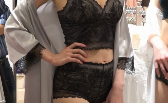 2019 SOGO法利诺罗丝美春夏新品内睡衣秀合影[mp4/104M