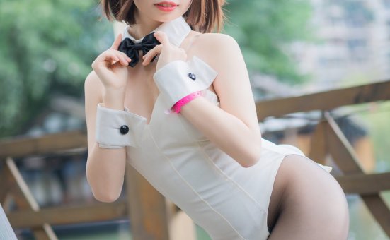 十万珍吱伏特 NO.004 兔女郎 [11P-91MB]