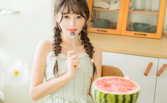 [YALAYI雅拉伊]2022.08.01 NO.958 夏日甜瓜 小亭[41+1P／377MB]