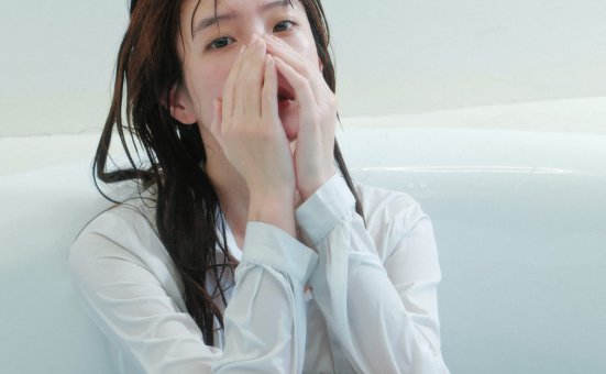 攻弦弦弦 – 蓝血[18P-239MB]