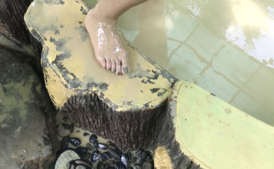 安乔乔儿(Nia乔乔) NO.014 — 泥浆浴[97P／365MB]