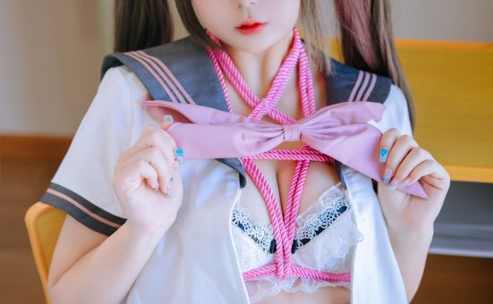 [IESS异思趣向]2019.06.13 丝享家510：云芝绸面蓝色高跟 [90P]