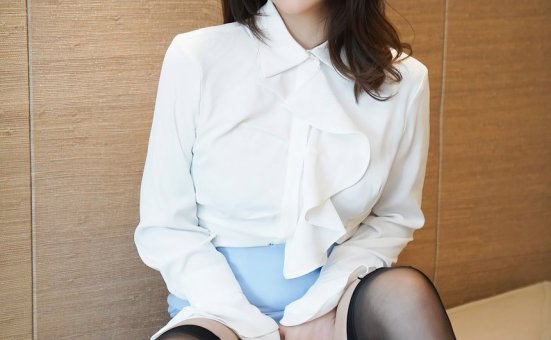 尹甜甜 空姐制服 拍摄花絮 [84P+1V-1.3G]