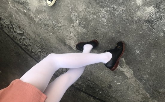 [最爱帆布鞋] 丝袜美腿写真 ON.50 图套+视频