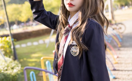 [YALAYI雅拉伊]2022.01.03 NO.881 最美的青春 阿禾[40+1P／479MB]