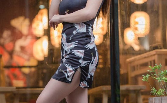 [IESS异思趣向] 2019.01.29 丝享家412：小羽街拍旗袍秀 [86P]