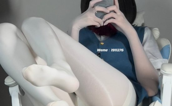 白龙猫女 – 牛奶长靴 [18P+3V-998MB]