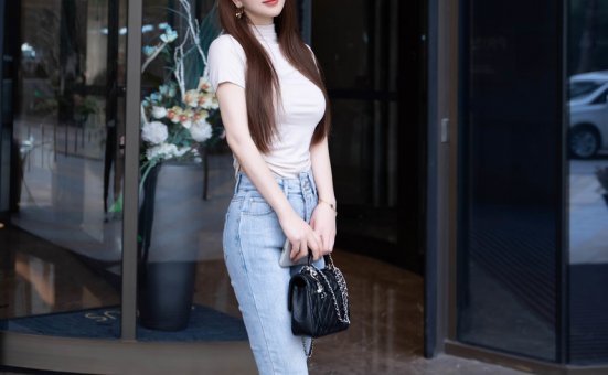 [XiuRen秀人网] 2023.10.31 No.7586 雨儿baby [71+1P]