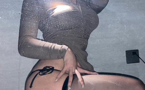 桃沢樱呀 –   极致腰臀比绝对让哥哥吞口水 [11P+9V-35MB]