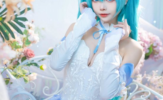 艾西Aiwest – NO.011 初音 粉蝶花[42P-159MB]