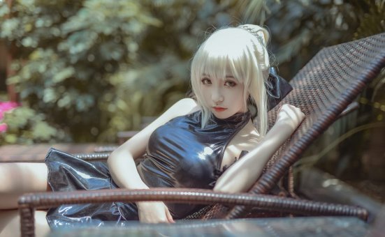 腐团儿 NO.002 黑saber泳装_第二弹阿尔托莉雅alter [12P-115MB]