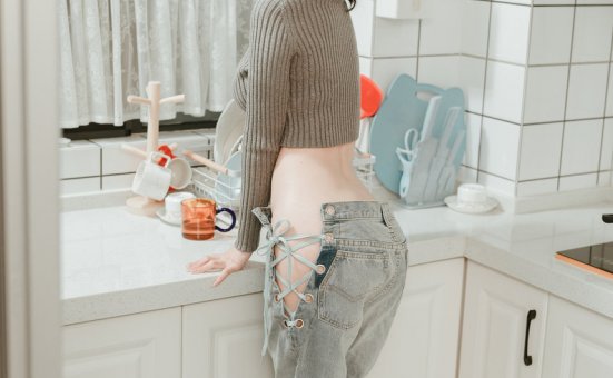 潘娇娇 白色蕾丝情趣 拍摄花絮 [90P+3V-1.75G]