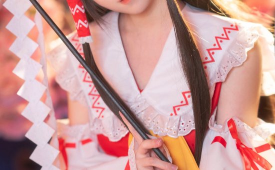 楚楚子w – NO.84 博丽灵梦 [12P-150MB]