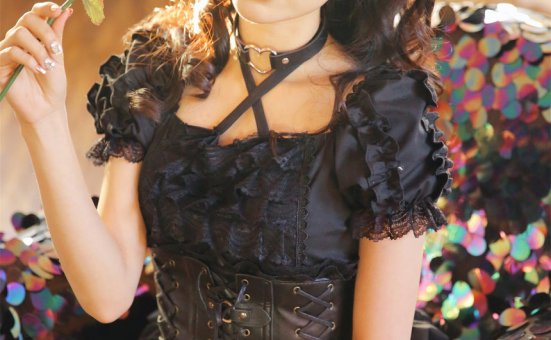 [YALAYI雅拉伊]2022.11.26 NO.988 小妖精[39+1P／619MB]