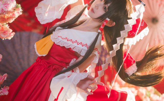 Akisoso秋楚楚 – NO.25 博丽灵梦 [12P-115MB]