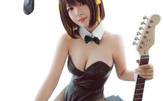 索索半半子 — 凉宫春日 [15P-70M]