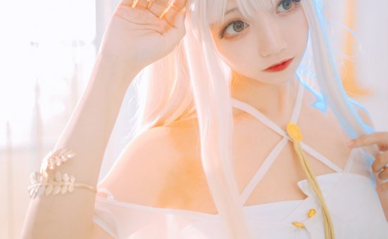 小野寺地瓜 – NO.13 白金泳装 [22P-254MB]