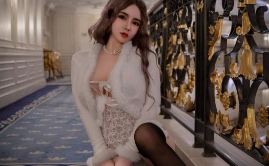 [XiuRen秀人网] 2022.12.15 No.6001 温心怡 [60+1P]