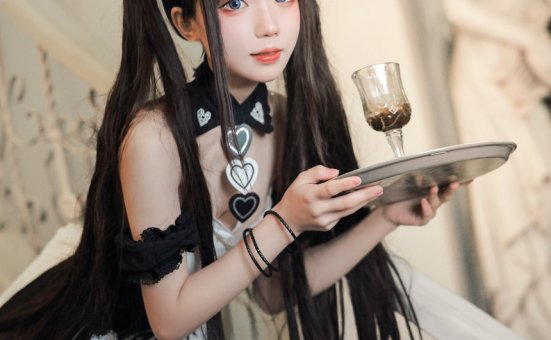 花柒Hana – NO.25 能代女仆 [21P-323MB]