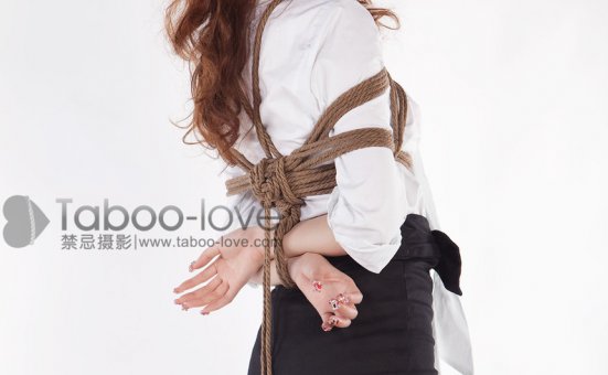 [禁忌摄影]Taboo-love NO.061 制服下的诱惑网[34P／8.93MB]