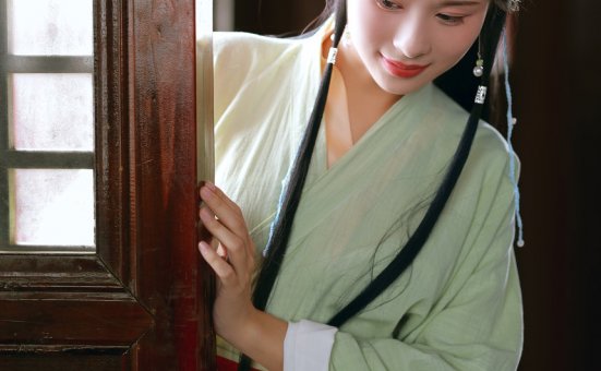 杨晨晨 性感OL服饰 拍摄花絮 [90P+1V-1.1G]