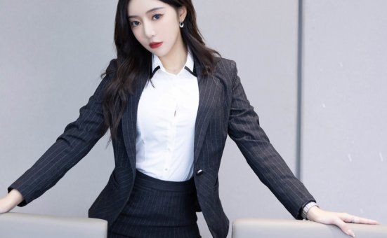 [XiuRen秀人网] 2024.06.05 No.8656 王馨瑶yanni [85+1P]