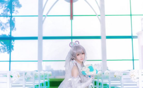 yui金鱼 NO.009 洛天依婚纱 [8P-64MB]