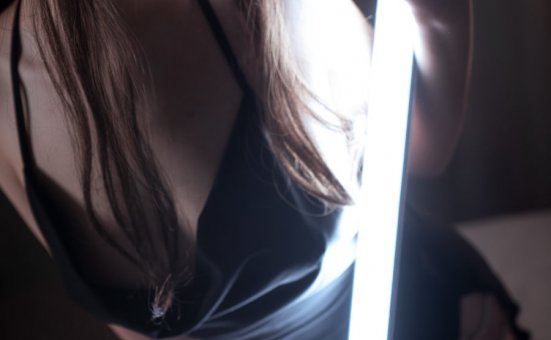 洛可ss – 光效黑吊带 [30P-115MB]