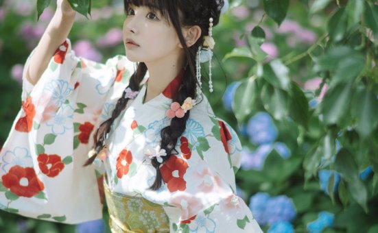 紫氯氯 –  无尽夏 [18P-54MB]