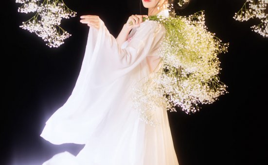 [YITUYU艺图语]2023.04.27 星河入梦 是雨诗呀 [31+1P／266MB]