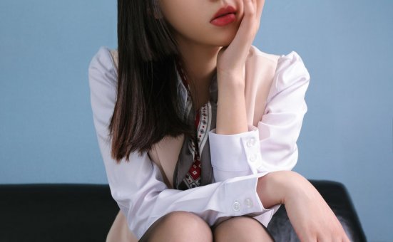 [绅士摄影] 2022.04.11 美娜 No.221 [37P/287M]