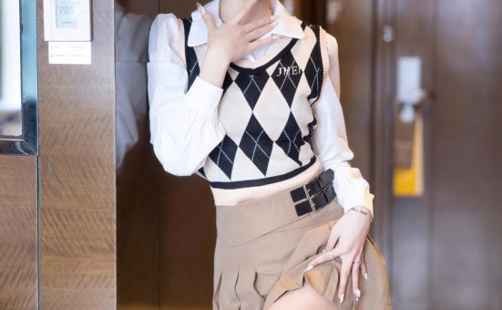 谢小蒽(幼幼)《电动玩具》原版写真 [139P-1.51G]