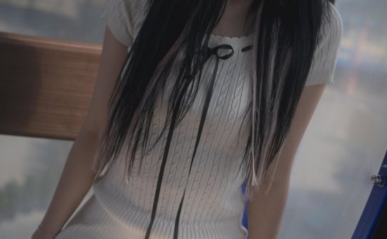 [IESS异思趣向] 2018.08.24 丝享家302：《飘窗下的怀春少女》七七 [99+1P/41.4M]