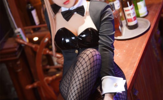 虎森森 –喜多川海梦 兔女郎[30P-1V-260.4M]