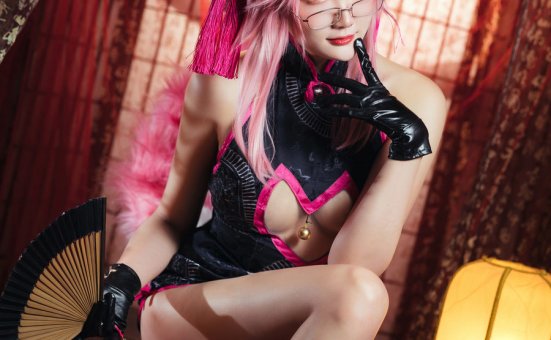 瓜希酱 高扬斯卡娅旗袍[20P-134MB]