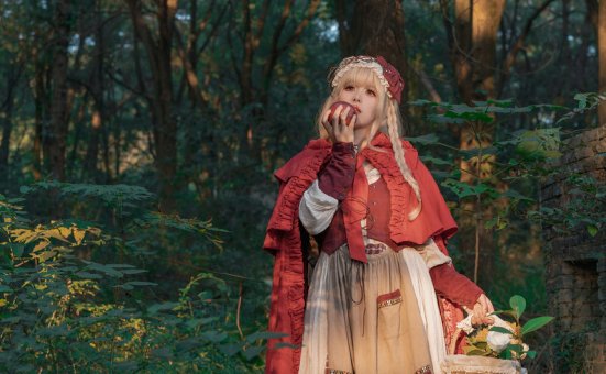 黏黏团子兔  五月作品『迷途小红帽』 [71P1V-1.31GB]