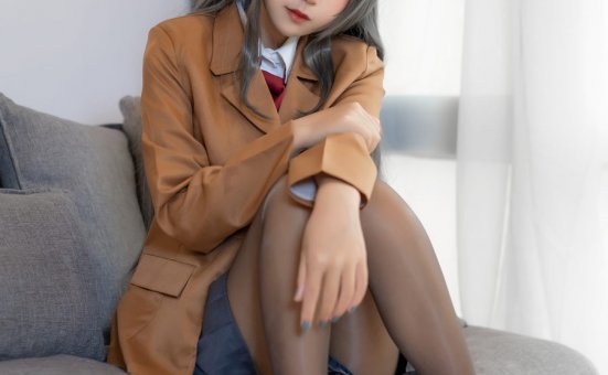 萌芽儿 麻衣学姐jk [28P-251M]