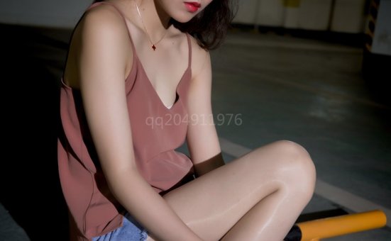 纳丝摄影 小朱茵 地下车库的丝袜美腿女郎 [64P-423MB]