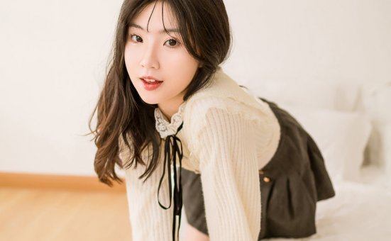 [YALAYI雅拉伊]2022.12.05 NO.990 大幸福 小乔[44+1P／380MB]