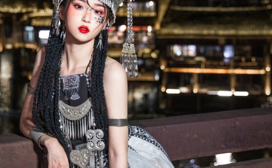 瓦斯塔亚小龙虾 – 苗疆女子 [18P-333MB]