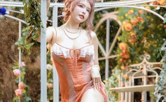 秋和柯基 – 花园嬉水 [67P-861MB]