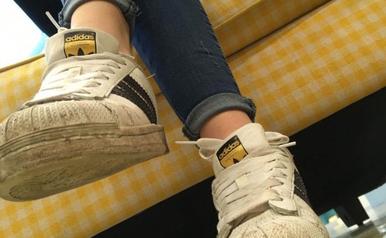 [YJ街拍]003 图书馆里的精灵[112P+1V-142MB]