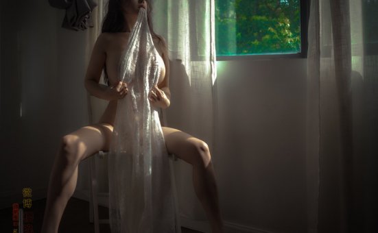 王馨瑶yanni 巴尔曼黑色长裙 拍摄花絮 [1V-2.71G]