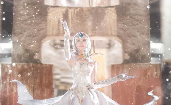 英雄联盟性感惹火拉克丝cosplay图片