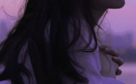 极品尤物美女性感吊带美女写真