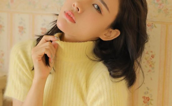 惹火美女丰满身材诱人性感写真