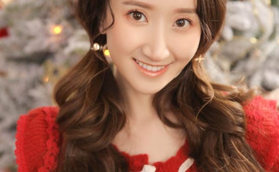 圣诞节美女白丝短裤美女模特写真