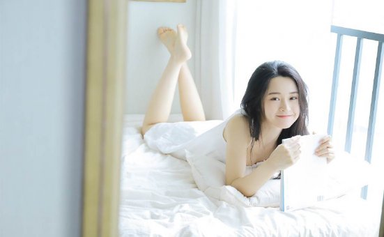 性感吊带美女妩媚妖娆写真图片